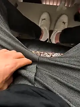 Snapshot of Ersin_meral chatting on 17, 9, 2025 Ersin meral online show from 17, 9, 2025