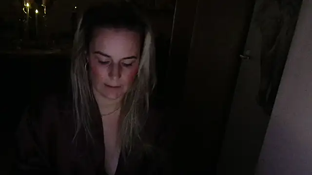 Mrs-Aurora online show from 10, 3, 2026