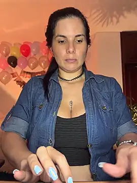 Snapshot of carol_cruz133 chatting on 28, 4, 2026 carol cruz133 online show from 28, 4, 2026