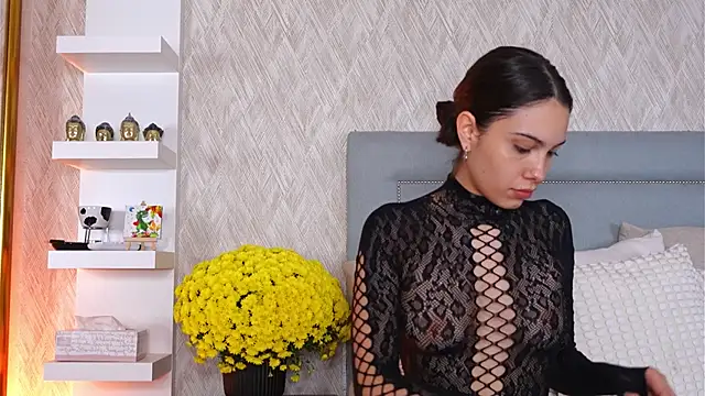 Snapshot of Sofy_Bradd chatting on 5, 11, 2025 Sofy Bradd online show from 5, 11, 2025