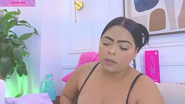 Snapshot of Daisy_Price chatting on 20, 5, 2026 Daisy Price online show from 20, 5, 2026