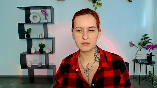 Snapshot of RubyHolmess chatting on 12, 9, 2025 RubyHolmess online show from 12, 9, 2025