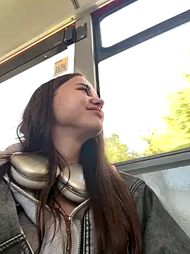 Snapshot of Juice_Bunny chatting on 17, 9, 2025 Juice Bunny online show from 17, 9, 2025