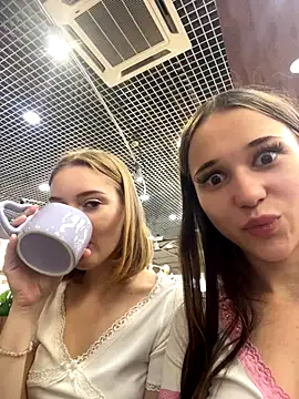 Snapshot of Juice_Bunny chatting on 18, 9, 2025 Juice Bunny online show from 18, 9, 2025