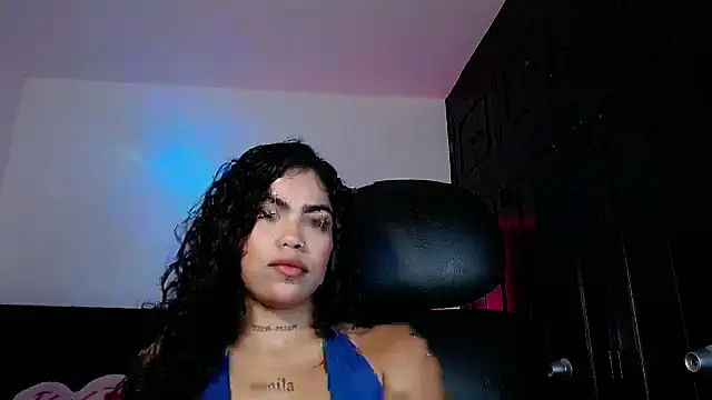 Snapshot of violetwitch05 chatting on 16, 9, 2025 violetwitch05 online show from 16, 9, 2025