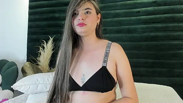 LiliCarterm online show from 12, 4, 2026