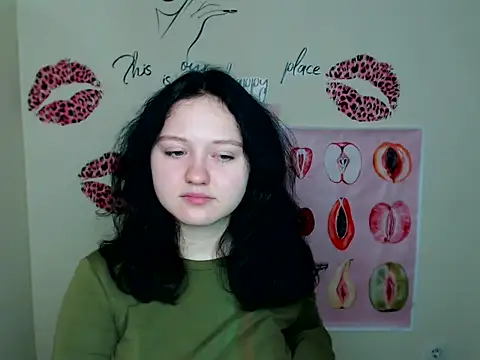 LadyAlice  online show from 6, 11, 2025