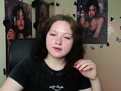 Snapshot of LadyAlice_ chatting on 4, 6, 2026 LadyAlice online show from 4, 6, 2026