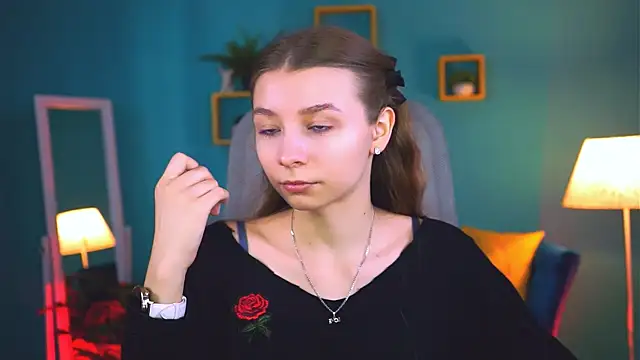 JulieDaniel online show from 7, 10, 2025