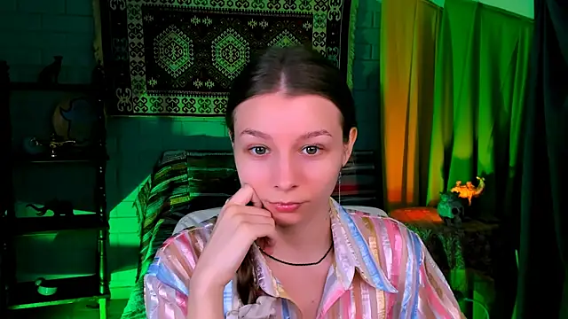 JulieDaniel online show from 18, 11, 2025