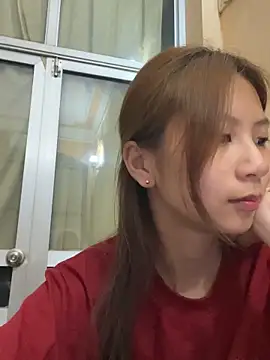 Snapshot of Lil-Gi chatting on 26, 4, 2026 Lil-Gi online show from 26, 4, 2026