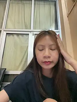 Snapshot of Lil-Gi chatting on 27, 4, 2026 Lil-Gi online show from 27, 4, 2026