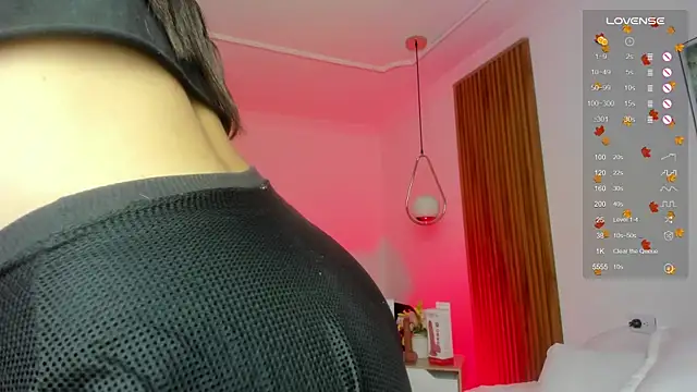 NicolWhite online show from 18, 9, 2025