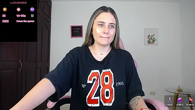 Veronika  Winslow  online show from 16, 9, 2025