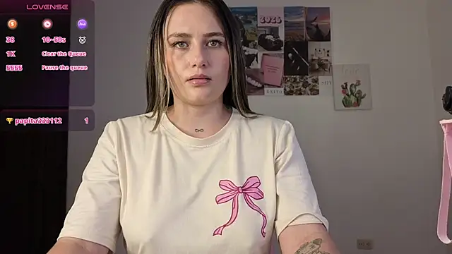 Veronika  Winslow  online show from 13, 3, 2026