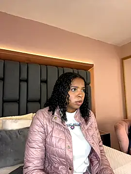 LisaMendez online show from 26, 9, 2025