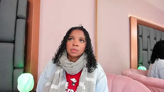 LisaMendez online show from 15, 10, 2025