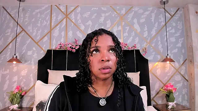 Snapshot of LisaMendez chatting on 3, 5, 2026 LisaMendez online show from 3, 5, 2026