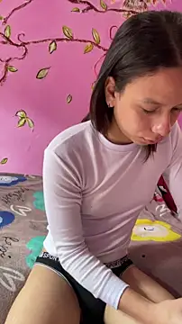 Snapshot of Tania_Gate chatting on 28, 11, 2025 Tania Gate online show from 28, 11, 2025