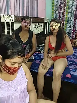 Snapshot of Sexy_anaamika chatting on 4, 11, 2025 Sexy anaamika online show from 4, 11, 2025