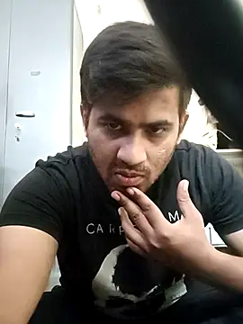 Snapshot of nareshrddd5 chatting on 15, 11, 2025 nareshrddd5 online show from 15, 11, 2025