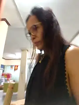 Mama Eva 1 online show from 21, 10, 2025