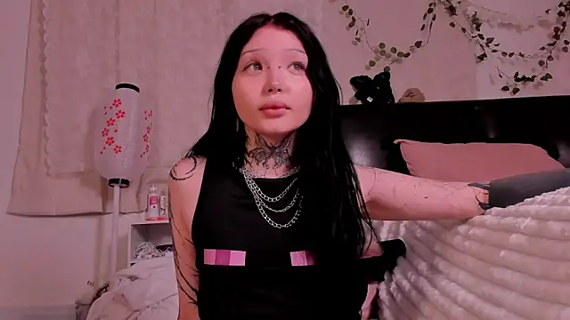 Lein Bone online show from 9, 10, 2025