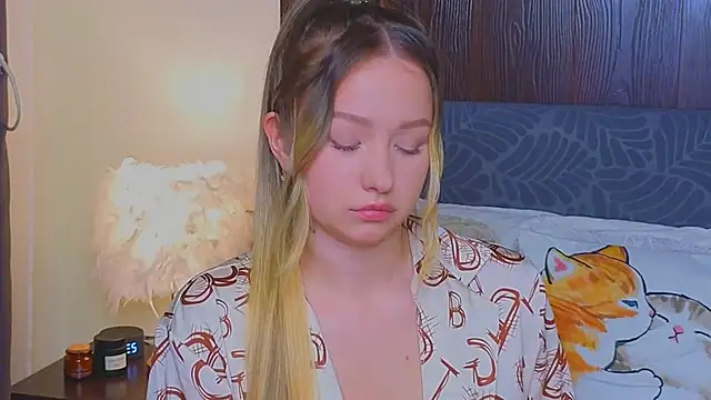 Snapshot of LeeAmy chatting on 19, 10, 2025 LeeAmy online show from 19, 10, 2025