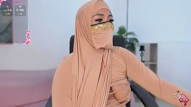 yasmin elite online show from 10, 11, 2025