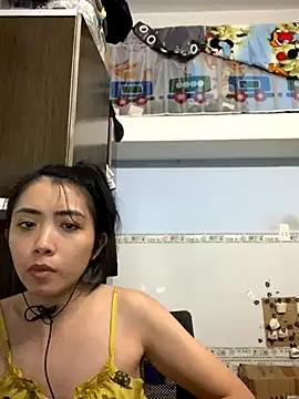 Snapshot of Minee1202 chatting on 16, 10, 2025 Minee1202 online show from 16, 10, 2025
