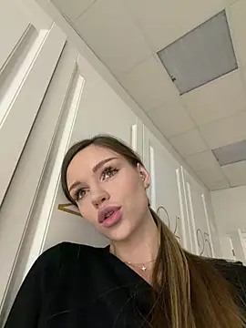 Snapshot of MarilynNova chatting on 17, 1, 2026 MarilynNova online show from 17, 1, 2026