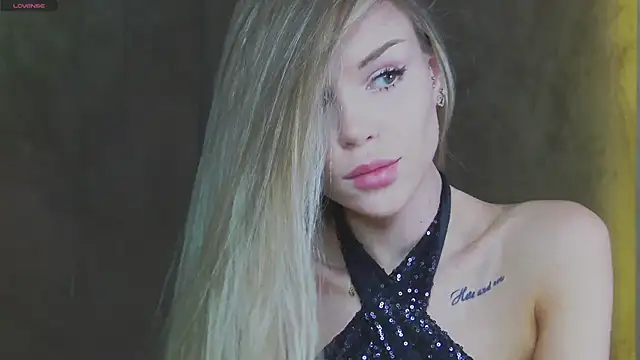 Snapshot of MarilynNova chatting on 21, 6, 2026 MarilynNova online show from 21, 6, 2026