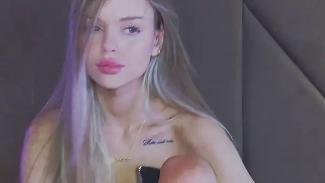 Snapshot of MarilynNova chatting on 11, 7, 2026 MarilynNova online show from 11, 7, 2026