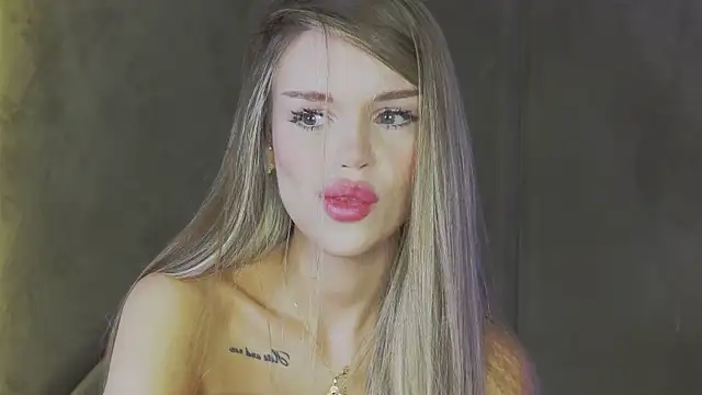 Snapshot of MarilynNova chatting on 17, 7, 2026 MarilynNova online show from 17, 7, 2026