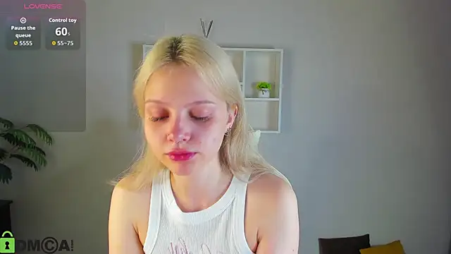 Snapshot of Allice_Cox chatting on 25, 9, 2025 Allice Cox online show from 25, 9, 2025