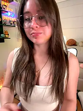 Snapshot of Sharon_07 chatting on 27, 11, 2025 Sharon 07 online show from 27, 11, 2025