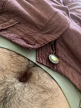 Snapshot of MuzzyFacing chatting on 9, 9, 2025 MuzzyFacing online show from 9, 9, 2025