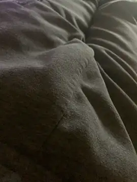 Snapshot of MuzzyFacing chatting on 29, 11, 2025 MuzzyFacing online show from 29, 11, 2025