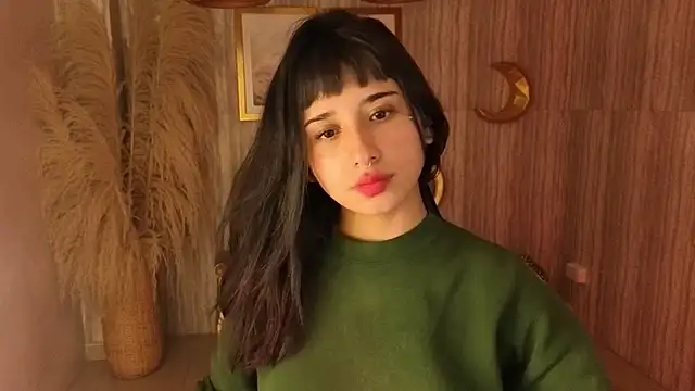 Snapshot of allyssa_bellini_s chatting on 21, 11, 2025 allyssa bellini s online show from 21, 11, 2025