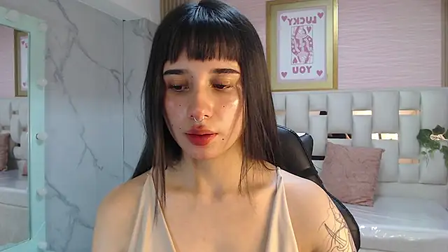 Snapshot of allyssa_bellini_s chatting on 30, 11, 2025 allyssa bellini s online show from 30, 11, 2025