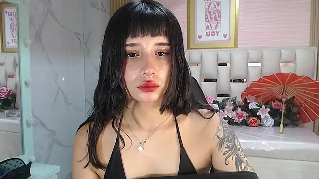 Snapshot of allyssa_bellini_s chatting on 16, 12, 2025 allyssa bellini s online show from 16, 12, 2025