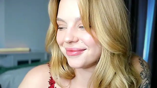 LilyFlamee online show from 15, 1, 2026