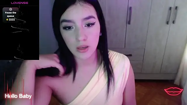 Velvet 28 online show from 27, 11, 2025