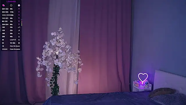 AccaCroyle online show from 13, 4, 2026