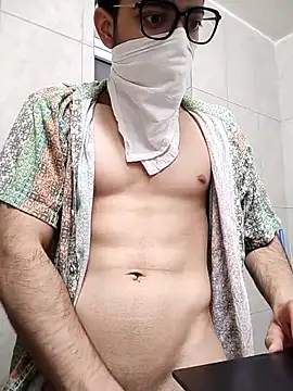 Snapshot of mrmasseur06 chatting on 25, 5, 2026 mrmasseur06 online show from 25, 5, 2026