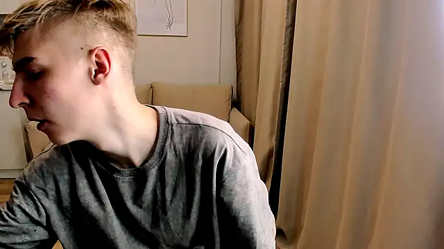 Snapshot of MrSexyCum4U chatting on 25, 11, 2025 MrSexyCum4U online show from 25, 11, 2025