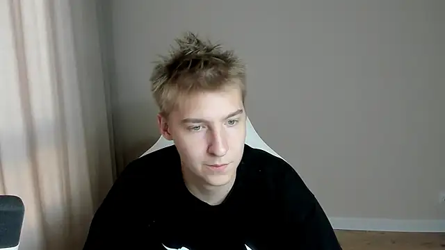 Snapshot of MrSexyCum4U chatting on 28, 7, 2026 MrSexyCum4U online show from 28, 7, 2026