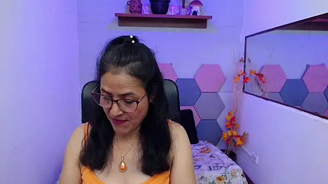 AmandaPeet online show from 2, 10, 2025