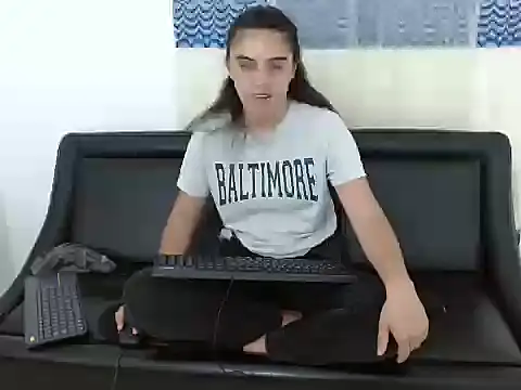 Snapshot of Arieeel_09 chatting on 18, 9, 2025 Arieeel 09 online show from 18, 9, 2025