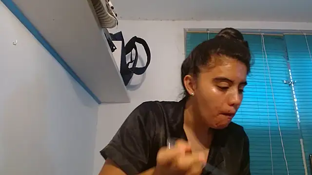 Arieeel 09 online show from 10, 4, 2026